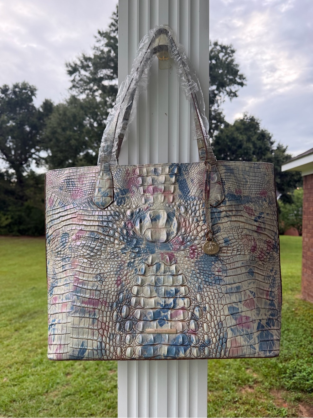 Brahmin Misha Reverie Blue Gray Blush Melbourne Emboss Leather
Tote Shopper NWT